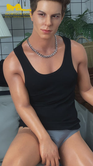Drake von pornotähti seksinukke (Irontech Doll 175cm silikoni)