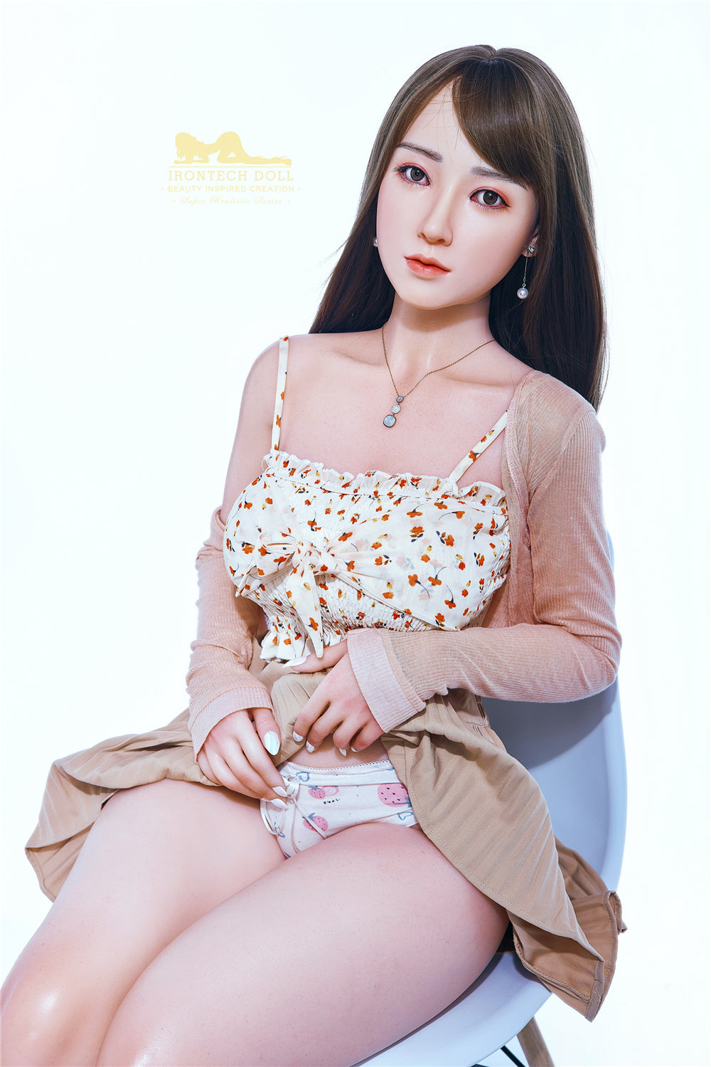 Karkki seksinukke (Irontech Doll 153 cm E-cup S6 silikoni)