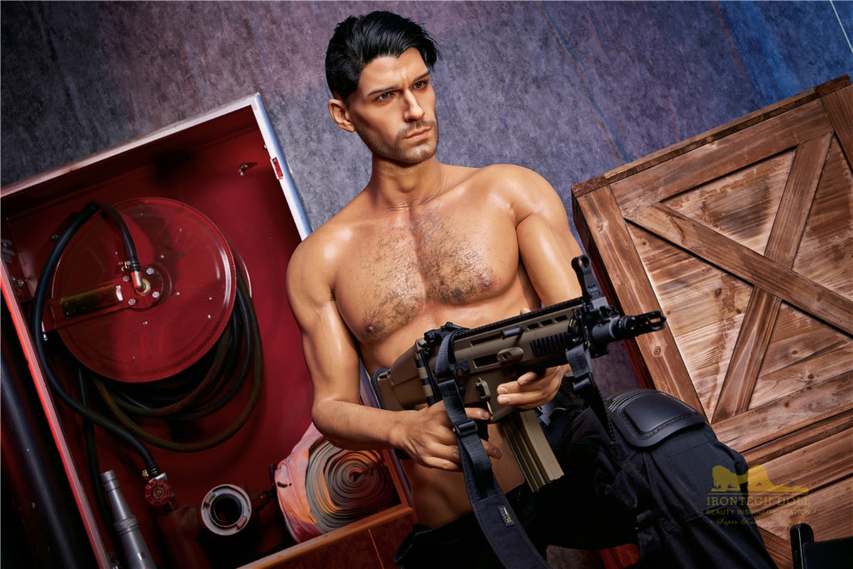 Thomas -uros seksinukke (Irontech Doll 176 cm m5 silikoni)