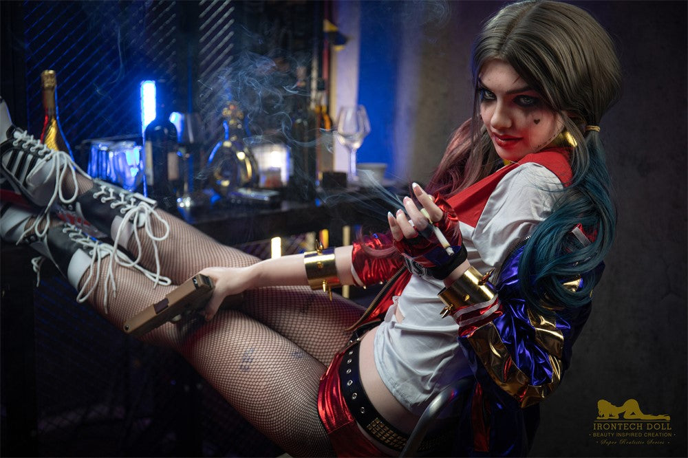 Harley seksinukke (Irontech Doll 166 cm B-cup S27 silikoni)