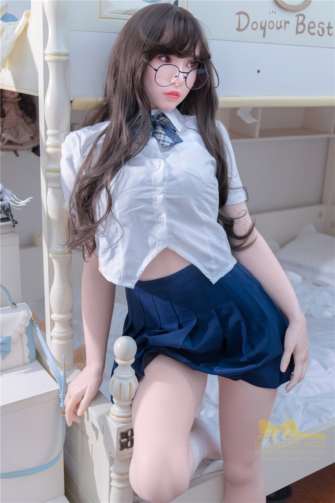 Narttu seksinukke (Irontech Doll 168cm B-cup P20 silikoni)