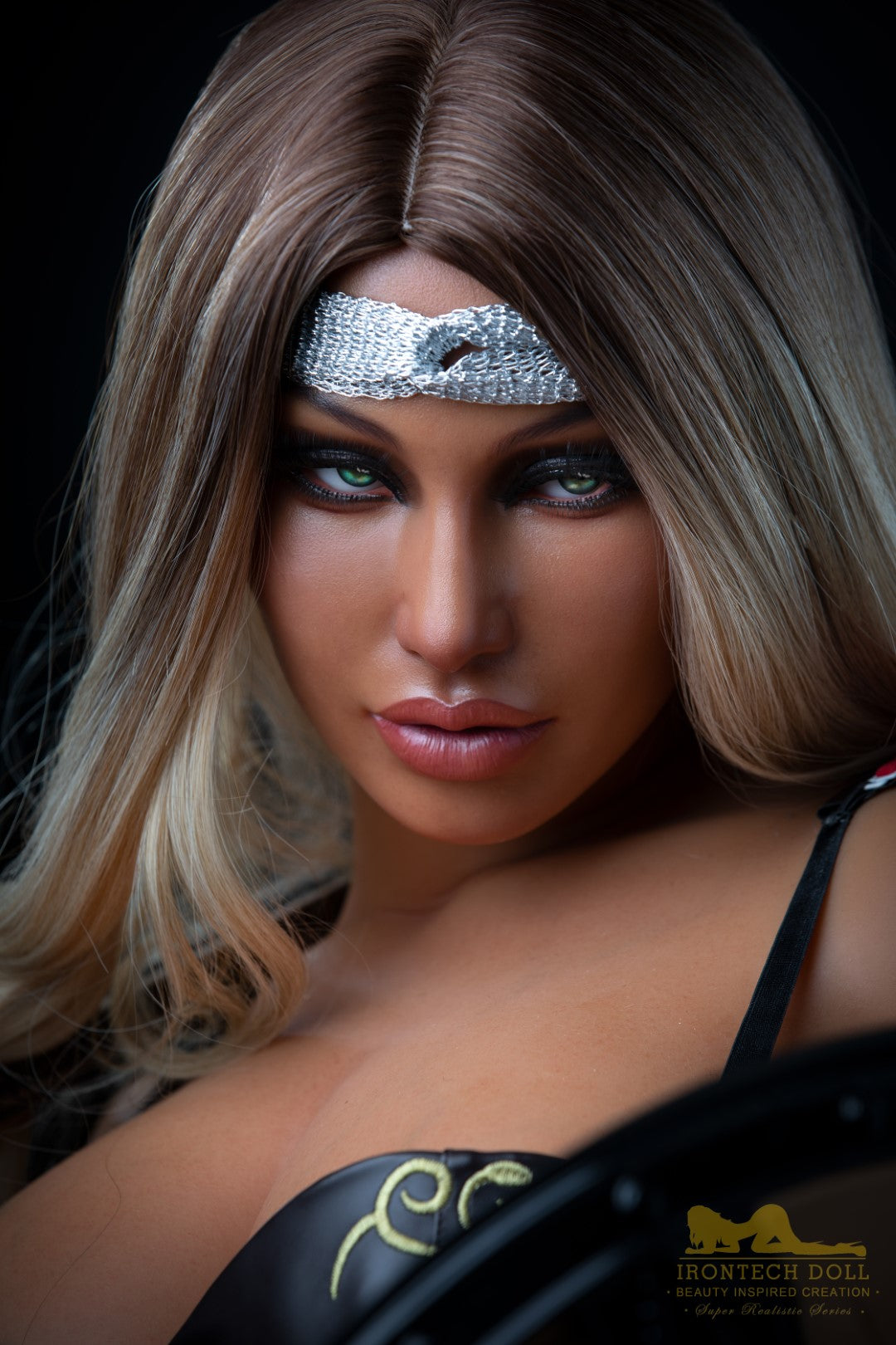 Hedy Warrior seksinukke (Irontech Doll 164cm E-cup P26 silikoni)