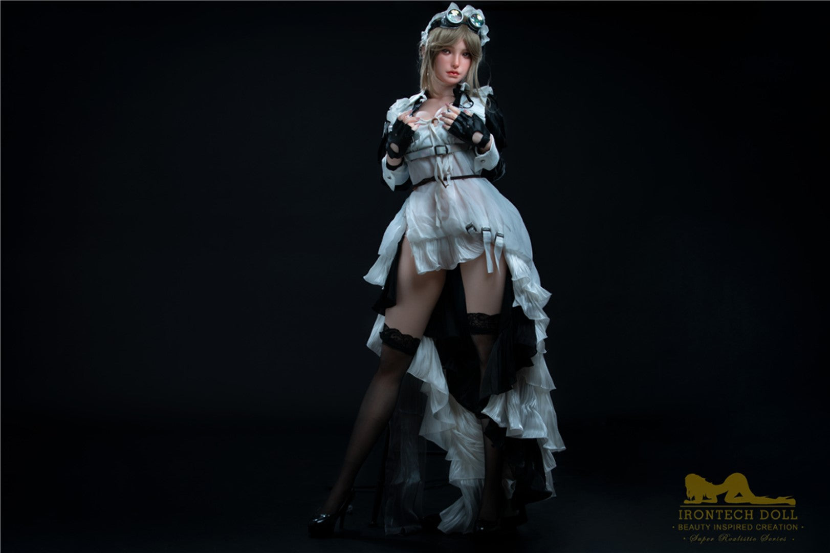 Cynthia Sexdocka (Irontech Doll 165cm F-Kupa S15 Silikon)