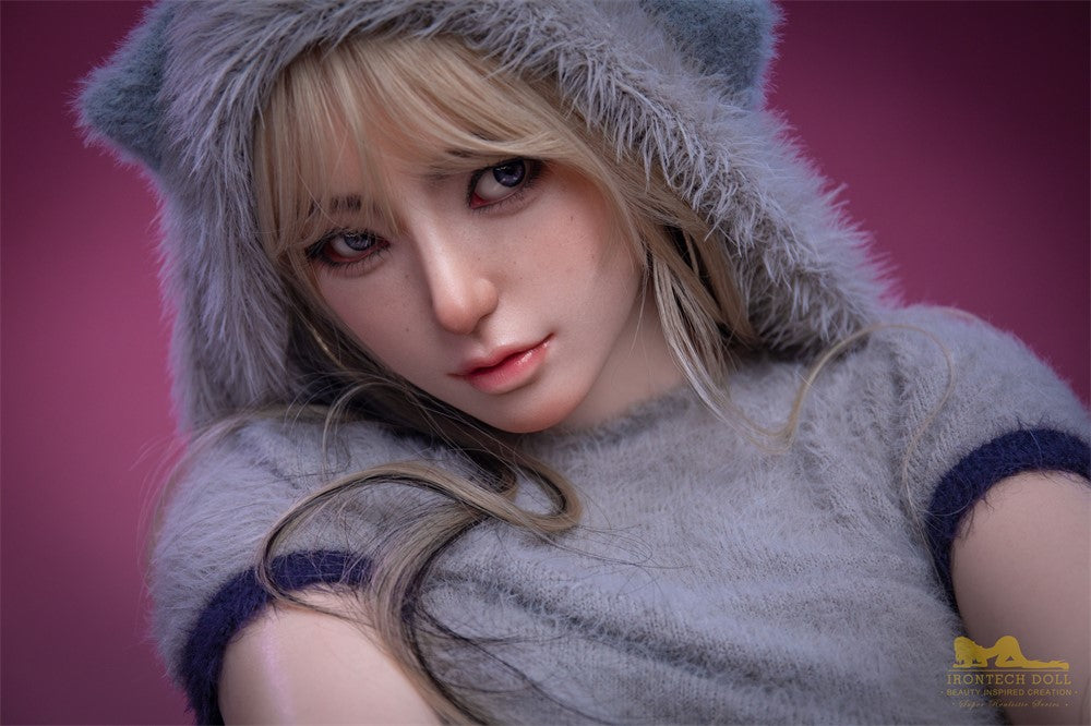 Miku seksinukke (Irontech Doll 164 cm E-cup S14 silikoni)