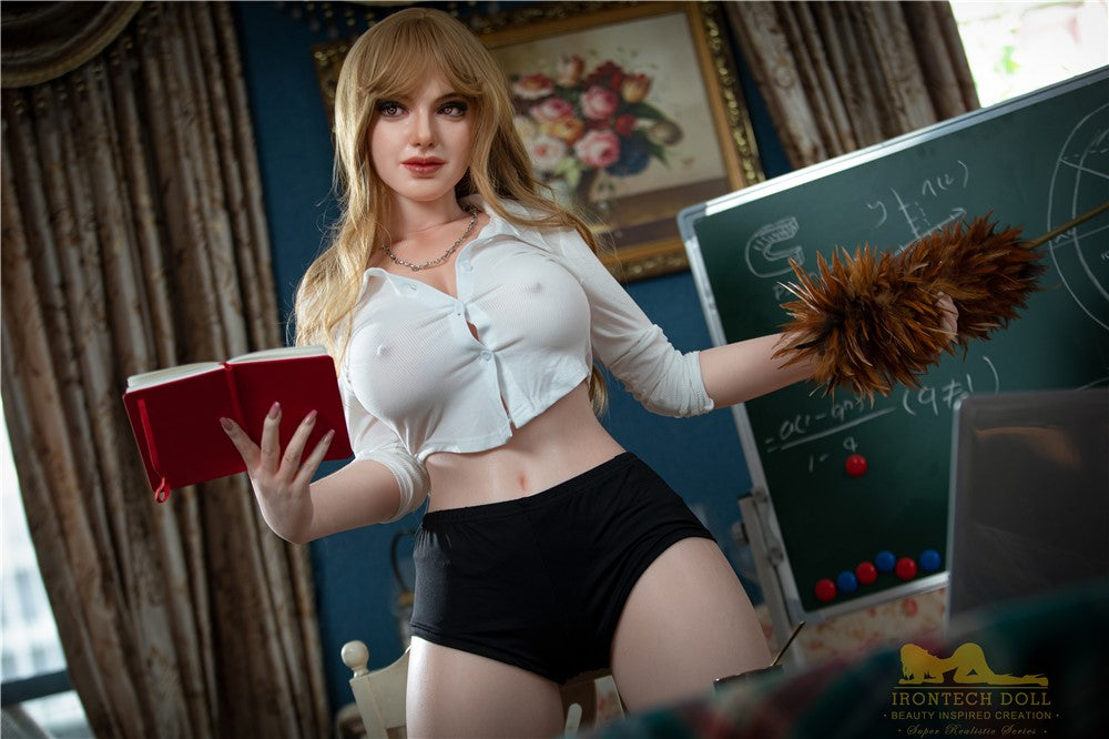 Peggy Sexdocka (Irontech Doll 165cm F-Kupa S27 Silikon)