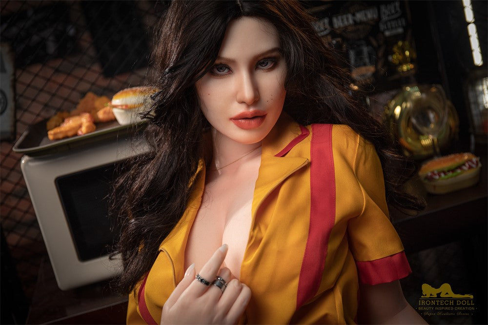 Takki seksinukke (Irontech Doll 164 cm E-cup S19 silikoni)