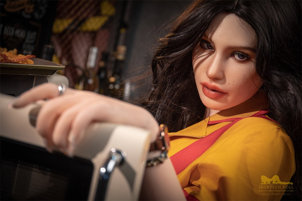 Takki seksinukke (Irontech Doll 164 cm E-cup S19 silikoni)