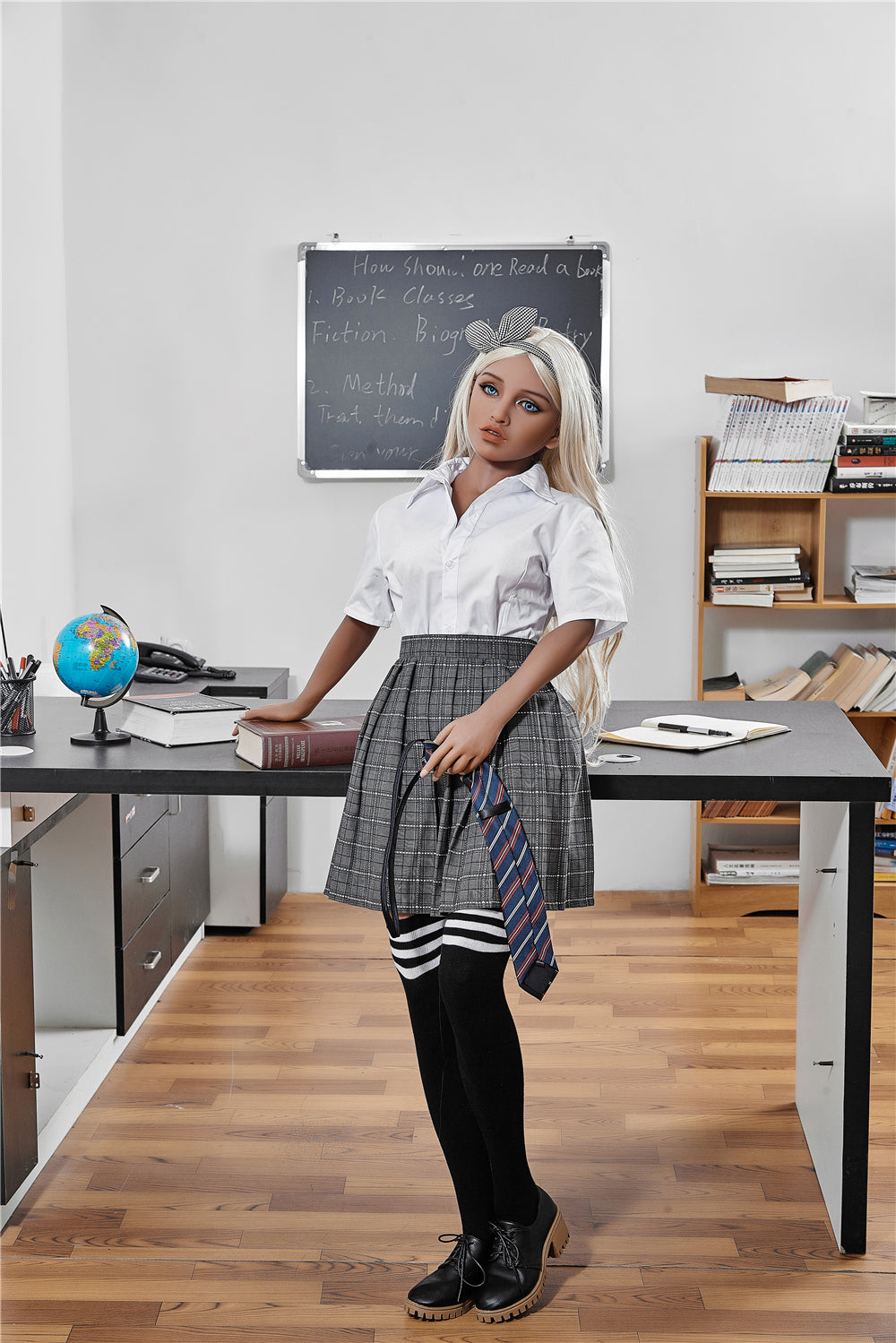 Victoria seksinukke (Irontech Doll 150 cm B-cup #50 TPE)